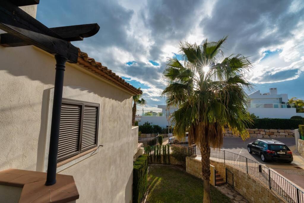 Villa Lux Финестрат Экстерьер фото