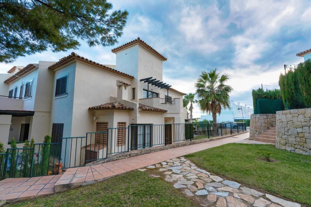 Villa Lux Финестрат Экстерьер фото